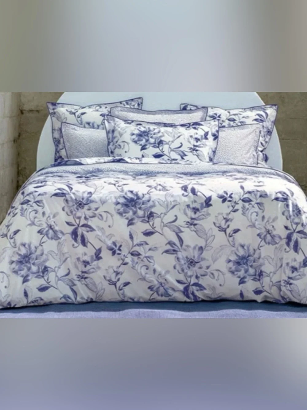Anne De Solene Egerie Queen Reversible Duvet